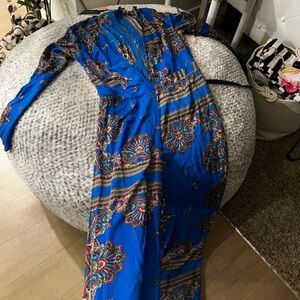 Hot Miami Styles Vibrant Blue Paisley Long Sleeve Dress